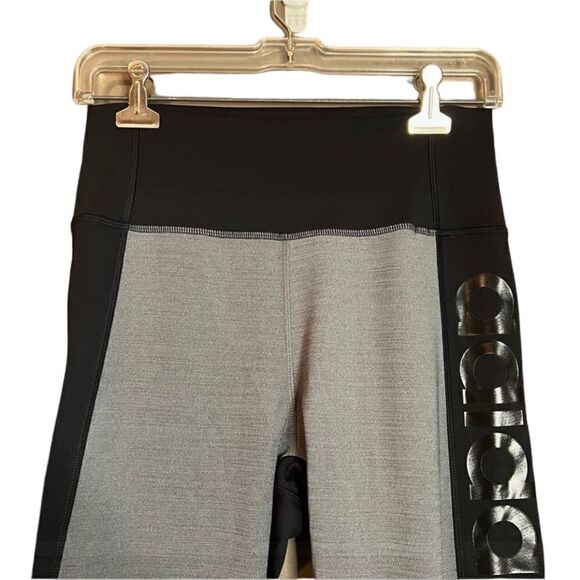 3 for $30! Adidas colour block capri pants. Size medium - Picture 2 of 9